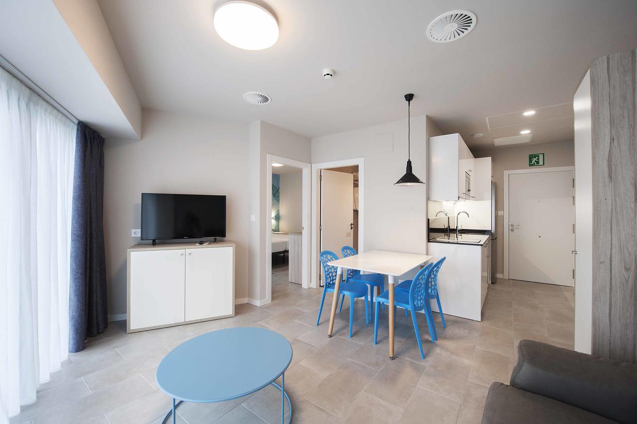 Apartamentos Divan Віторія-Гастейс Екстер'єр фото