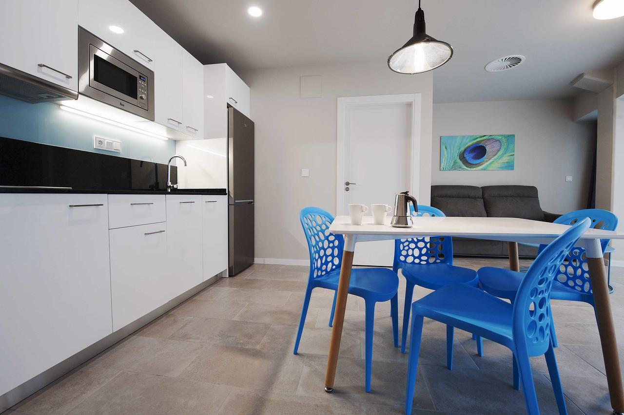 Apartamentos Divan Віторія-Гастейс Екстер'єр фото